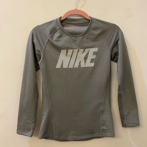 Nike Dri-Fit Long Sleeve Gray Crewneck Shirts Boys Size L